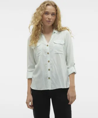 Productafbeelding van Blouse, losvallend model met borstzakken, regular pasvorm, 3/4 mouwen, wijde top | XS