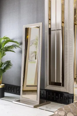 Zdjęcie produktu dla Lustro stojące beżowe designerskie 59 x 55 x 179 cm JVmoebel