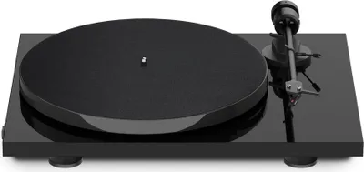 Produktbild von Pro-Ject E1 Black + OM5e Plug & Play Hi-Fi-Plattenspieler