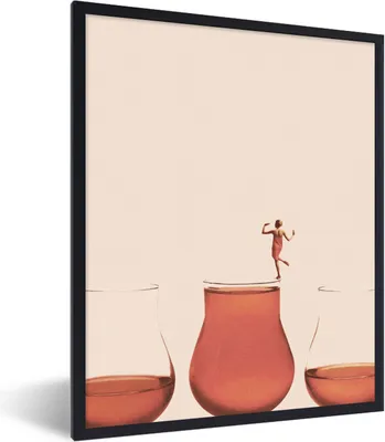 Produktbild von MuchoWow® Gerahmtes Poster Frau - Wein - Jahrgang 60x80 cm - Poster mit Schwarzem Bilderrahmen Wandposter Rahmen Foto Bilder - Premium - Wanddeko Wohnzimmer