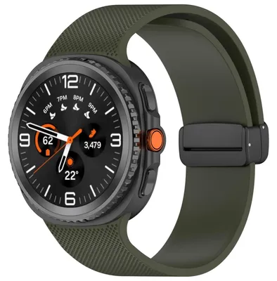 Obrázok produktu pre Silikónový náramok s magnetickým zapínaním pre Samsung Galaxy Watch 8 / 8 Classic s károvaným dizajnom tmavozelený