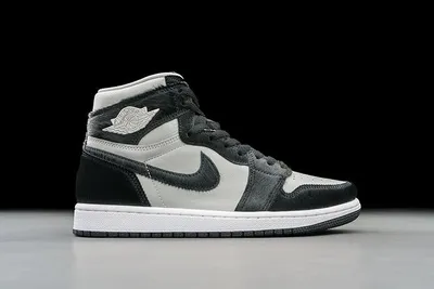 Produktbild von Nike Air Jordan 1 Retro High OG Twist 2.0 Medium Grey Black White Sneaker - EU 44