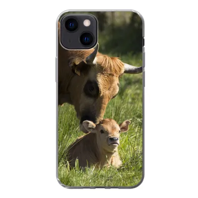 Produktbild von MuchoWow® Handyhülle Schutzhülle Hülle für iPhone 13 Kuh - Gras - Horn - Kalb Silikon Softcase Handy Hülle - Karteninhaber