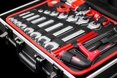 Produktbild von 121-teilig stabiler Aluminium Werkzeugkoffer - Haushalt Garage Werkstatt Professionell - Komplettes Werkzeugset Fahrradwerkzeugkoffer