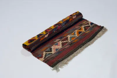 Produktbild von Handgefertigter, rustikaler Kilim / Cicim, 80x65 cm