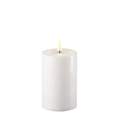 Produktbild von Deluxe HomeArt "Deluxe HomeArt LED  Stumpenkerze real Flame mit Wachs 7,5 x 10cm weiß"