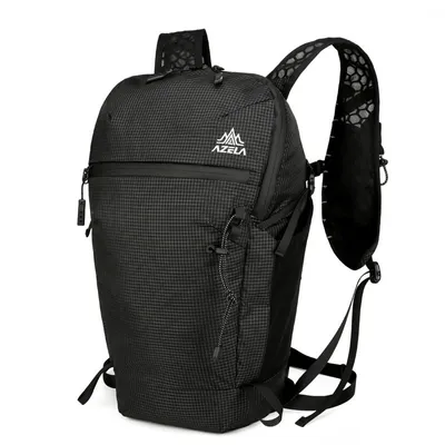 Produktbild von Outdoor Rucksack 20L Schwarz - Robuster Tagesrucksack für Wanderungen & Trekking (25x41x15 cm) - Wasserdichtes Daypack mit Seitentaschen