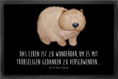 Produktbild von Mr. & Mrs. Panda fußmatte Wombat 40 x 60 cm - Schwarz - Geschenk, Schmutzmatte, Lustige Sprüche, Spruch, Motivation, Das Leben Ist schön, Schmutzfangmatte, Australien