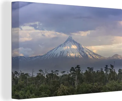 Obrázek produktu pro OneMillionCanvasses® - Obraz na plátně - 140x90 cm, Pohled na sopku v národním parku Puyehue v Jižní Americe, Nástěnné umění tisk nástěnné dekorace - Fotografie na plátně - Malba na plátně