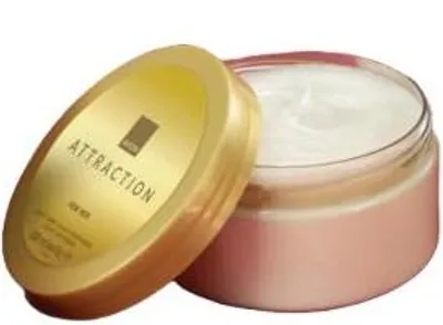 Produktbild von AVON Attraction für Sie Körpercreme