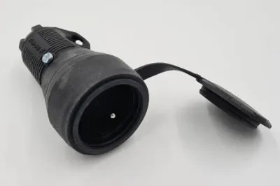 Image de Prise 16A 3P 250V IP54 en caoutchouc avec clapet