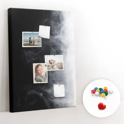 Imagen del producto de Tablero de corcho con chinchetas - Panel con chinchetas para fotografías y notas - 70x100 cm - Chinchetas de colores, 100 unidades - Color gris