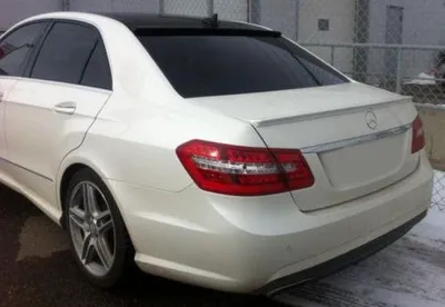 Zdjęcie produktu dla Tylny spojler spoiler warga bagażnika do Mercedes E-Class W212 sedan