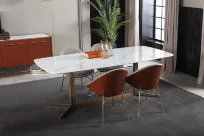 Immagine prodotto di Tavolo da pranzo Tavolo d'arredo di design italiano con 4 sedie
