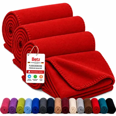 Produktbild von Betz Fleecedecke 3 Stück 130x170 cm 180g/m² – Wohndecke & Kuscheldecke – Flauschige Sofadecke als Tagesdecke – Leicht, wärmend & pflegeleicht - rot, KI-generiertes Bild
