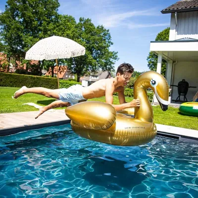 Produktbild von Swim Essentials - Aufblasbarer Schwan Gold 150x115cm