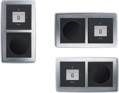 Produktbild von Busch Jäger Unterputz Bluetooth Radio 8217 U (8217U) chrom matt Rahmen + schwarz matte Abdeckungen (sehr edel!) Radioeinheit + Lautsprecher + 2fach Rahmen + Abdeckungen