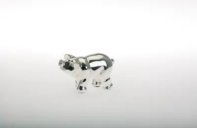 Produktbild von Schweinchen klein versilbert 4,0 x 2,0cm H 3,0cm
