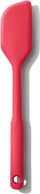 Zdjęcie produktu dla OXO - Szpatułka silikonowa M Good Grips Czerwona