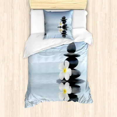 Produktbild von ABAKUHAUS Spa Mantele, Steine Plumeras, Milbensicher Allergiker geeignet mit Kissenbezügen, 135 cm x 200 cm - 80 x 80 cm, Hellblau und Grau