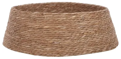 Zdjęcie produktu dla Dekoracja świąteczna do choinki Mica Decorations, wysokość 28 cm, średnica 75 cm – kosz na choinkę – kolor brązowy – wykonany z plecionego trawy morskiej