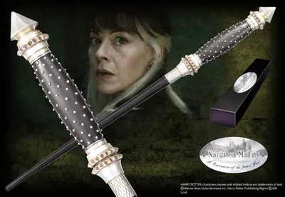 Immagine prodotto di Laska Narcissy Malfoy - Replika z filmów Harry Potter (Edycja Kolekcjonerska)