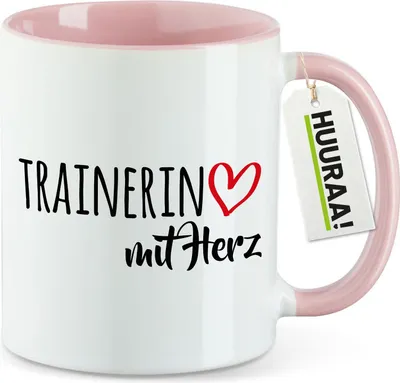 Produktbild von Huuraa Kaffeetasse Trainerin mit Herz 330ml Rosa Keramik Kaffeebecher Geschenkidee