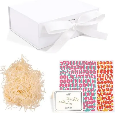 Produktbild von Premium Geschenkbox mit Deckel und Magnetverschluss für Hochzeit und Geburtstag mit 3 Aufklebern, Karte, Band und Schere - Weiß - Ideal für Jubiläum und Weihnachten