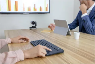 Immagine prodotto di Logitech Wireless Touch Keyboard K400 Plus - Tastiera - senza fili - 2,4 GHz - Svizzera - Nero