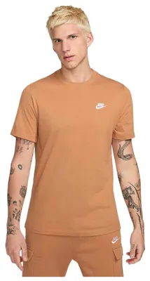 Immagine prodotto di Maglietta da uomo Nike, modello Sportswear Club, taglia XXL