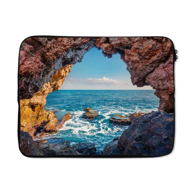 Produktbild von MuchoWow® Laptop Hülle 17 Zoll Laptoptasche Höhle - Meer - Felsen - Natur - Zipper - Schutzabdeckung