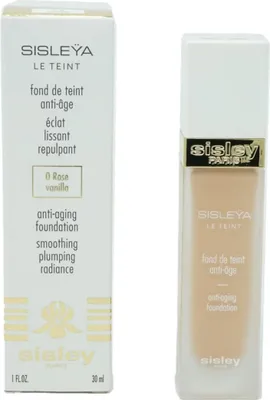 A product shot of a foundation bottle and its packaging.