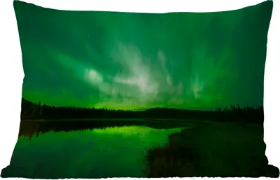 Produktbild von MuchoWow® Outdoor Kissen - Nordlichter - Baum - Alaska - 60x40 cm - Wetterfest - Lounge Kissen - Zierkissen - Kissen für Innenräume