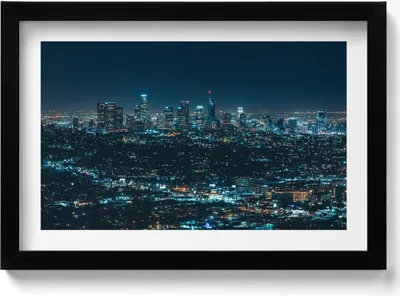 Produktbild von Große beleuchtete Stadtsilhouette bei Nacht– Wandbild mit Rahmen – Gerahmtes Bild  – Wanddekoration – 30x20 cm –  Schwarz Rahmen