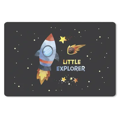 Produktbild von MuchoWow® Schreibtischunterlage Zitate - 'Kleiner Entdecker' - Sprichwörter - Kinder - Junge - Mädchen - Kinder 60x40 cm - XXL Mauspad - Großes Mauspad
