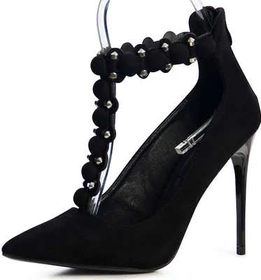 Produktbild von topschuhe24 1219 Spitze Damen Pumps Riemchen Nieten T-Stripe, Farbe:Schwarz, Größe:36 EU