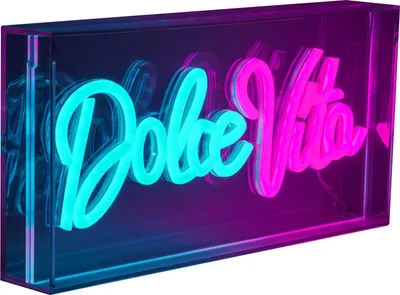Produktbild von Näve Leuchten LED Schriftleuchte "DOLCE VITA" Schild mit Tisch-/Wandfunktion L:30cm LED Schriftleuchte "DOLCE VITA" Schild mit Tisch-/Wandfunktion L:30cm LED Schriftleuchte "DOLCE VITA" Schild mit Tisch-/Wandfunktion L:30cm, Deko im Stil Junges Wohnen, aus Kunststoff, klar/transparent, 30 x 4,7 x 15 cm, mit LED Platine – Netzbetrieb – Schnurschalter