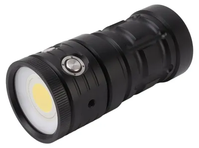 Produktbild von Wasserdichte Unterwasserlampe - Wiederaufladbare Tauchlampe - 100 m tief - 18.000 Lumen