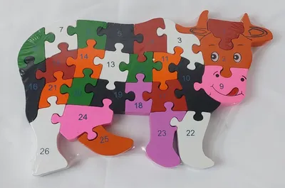 Obrázek produktu pro Dětské vzdělávací dřevěné puzzle - Krávička - číslice a abeceda.