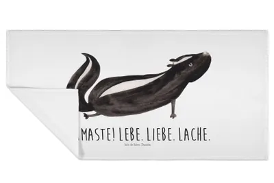 Produktbild von Mr. & Mrs. Panda Handtuch Stinktier Yoga - Weiß - Geschenk, 50x100, gesichtstuch, Wildtier, Flauschtuch, Liebe, frottierhandtuch, Namaste, Raubtier, Frotteehandtuch