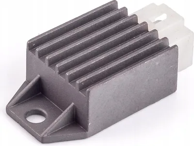 Immagine prodotto di REGOLATORE DI TENSIONE 2T e 4T Kingroad Quad ATV 110 125 35x68x20mm REGOLATORE