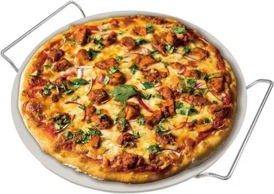Imagen del producto de Piedra para pizza de 33 cm de diámetro con base de metal, calidad para panadería, ideal para parrillas y para cocinar pizzas