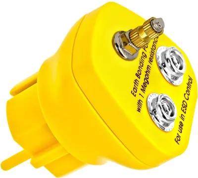 Produktbild von Minadax® Erdungsbaustein - EBP - Innovativer ESD-Schutz - Antistatik Erdungsstecker Schutzkontaktstecker - 1 x M5 Ösenanschluss und 2 x Druckknopfbuchse - 1 Megaohm Sicherheitswiderstand