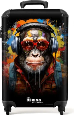 Produktbild von NoBoringSuitcases.com® Koffer Handgepäck Trolley Rollkoffer Kleine Reisekoffer mit 4 Rollen - Schimpanse mit Kopfhörern und Graffiti-Spray - Cabin Size < 55x40x23 cm & 55x40x20 cm - Fotokoffer - Kabinenkoffer - BoardgepäckHandgepäck Koffer 55x35x20 cm, 36L,