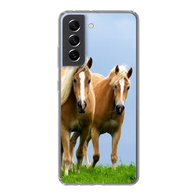 Produktbild von MuchoWow® Handyhülle Schutzhülle Hülle für Samsung Galaxy S21 FE Pferde - Gras - Luft Silikon Softcase Handy Hülle - Mobiltelefonhülle