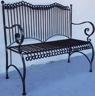 Produktbild von Casa Padrino Jugendstil Gartenbank Antik Schwarz 125 x 55 x H. 115 cm - Handgefertigte Schmiedeeisen Bank - Sitzbank mit Armlehnen - Barock & Jugendstil Garten Möbel