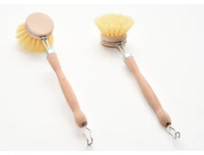 Obrázok produktu pre Okrúhla kefa na umývanie riadu Ø 6 cm, s drevenou rukoväťou 15 cm