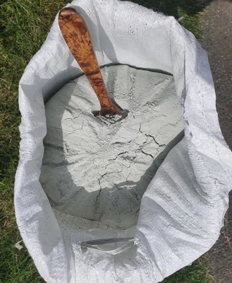 Produktbild von Urgesteinsmehl aus Franken Diabas Mineraldünger Bodenaktivator Staubbad 20 kg Sack