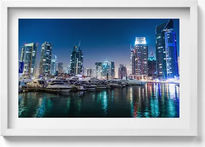 Produktbild von Boote in der nächtlichen Stadt– Wandbild mit Rahmen – Gerahmtes Bild  – Wanddekoration – 60x40 cm –  Schwarz Rahmen