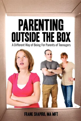 Produktbild von Parenting Outside the Box